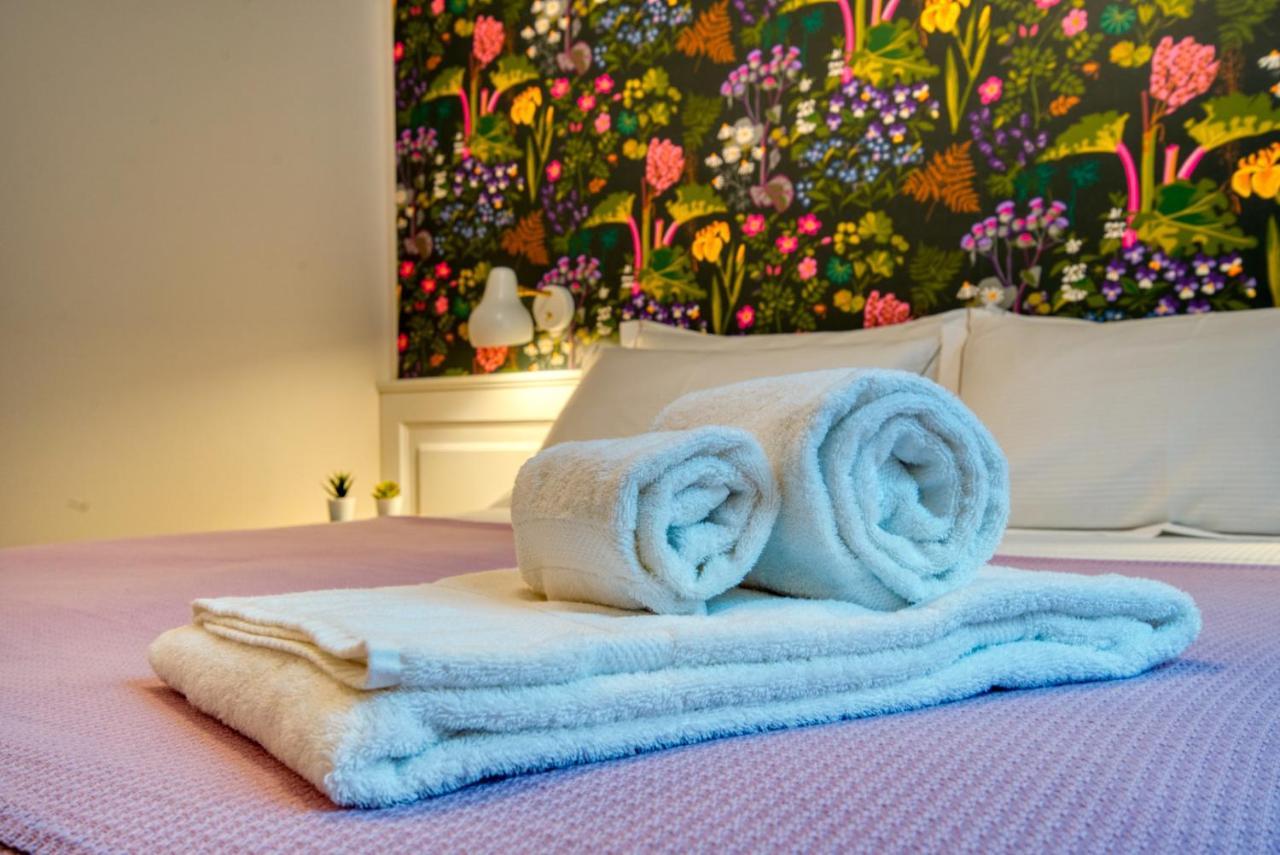 Dimora Claudia - Elegante Matrimoniale Con Bagno, Private Rooms, Self Check In, No Reception Мілан Екстер'єр фото